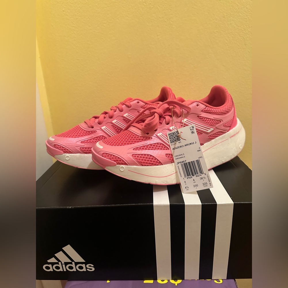 Adidas Pink Adizero Sneakers size 4.5 J womens fit like a 5 new